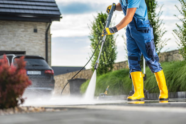 Best Restaurant Pressure Washing  in Massapequa, NY